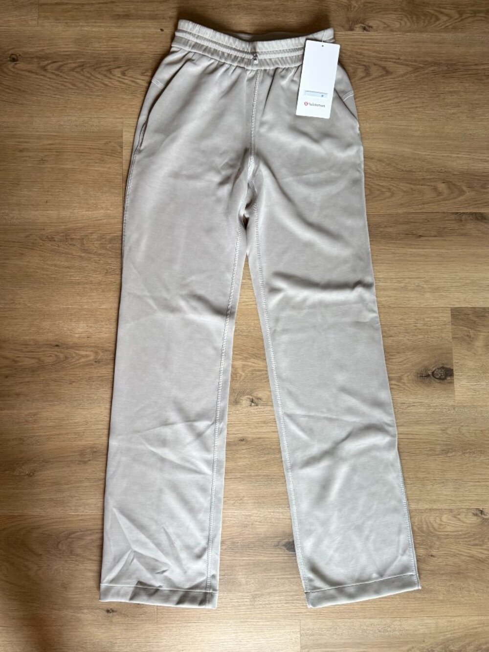 NWT Lululemon Softstreme High Rise Pant Regular Light Silver Heather Size 2
